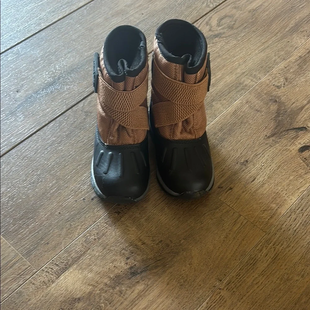Light up Black and Brown Winter Boots